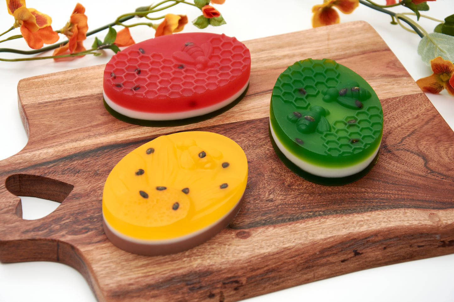 Soap Bee & Honeycomb Set of 3 β Handmade Vegan Soap Bars, Shea Butter Natural Paraben-Free Luxury Honey Soap for Hand and Body, Gift Boxed