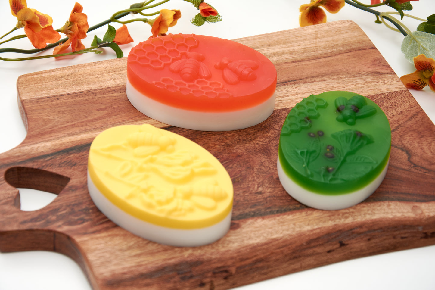 Soap Bee & Honeycomb Set of 3 β Handmade Vegan Soap Bars, Shea Butter Natural Paraben-Free Luxury Honey Soap for Hand and Body, Gift Boxed