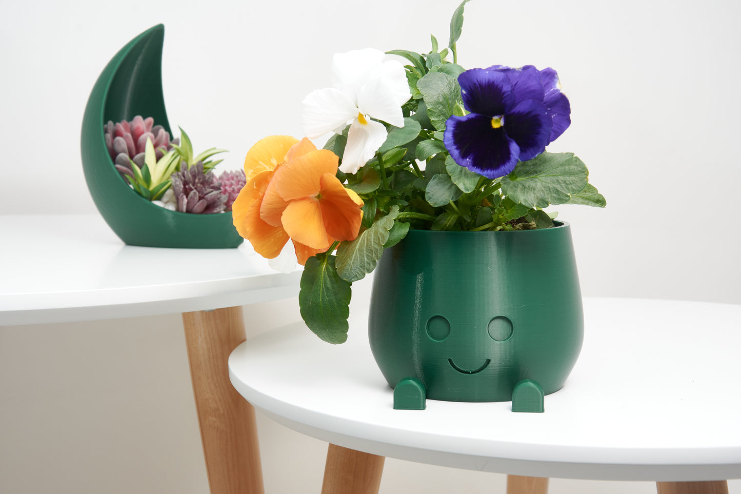 Cute plant pot Smiling Pot Smiley Face Pot Sprinkle Some Joy in Your Plant Corner Playful Planter A Dash of Humor for Your Indoor Garden