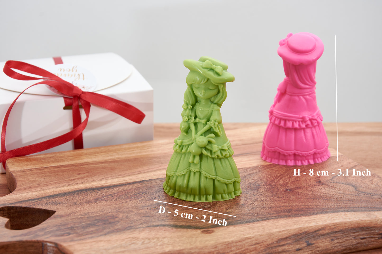 Princess & Doll Soap Figurine with Hat | Baby Shower Gift for Baby Girl | Baptism Favor for Guest | Cute Gift for Baby Girl Party | Keepsake