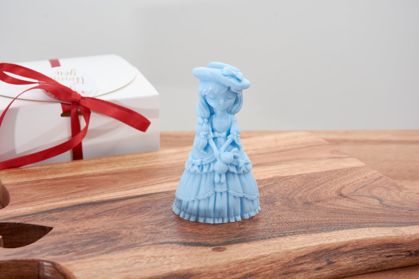 Princess & Doll Soap Figurine with Hat | Baby Shower Gift for Baby Girl | Baptism Favor for Guest | Cute Gift for Baby Girl Party | Keepsake