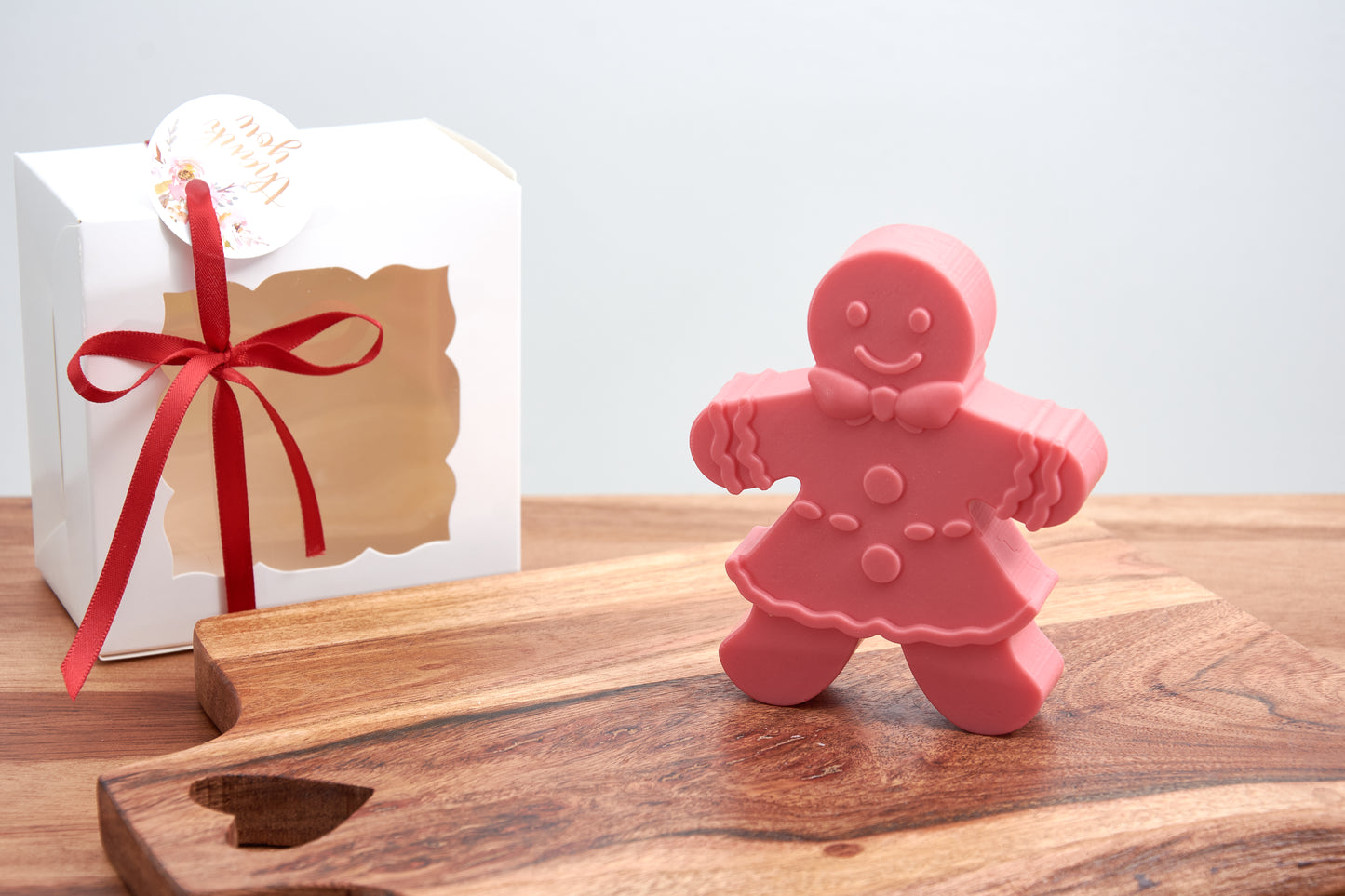Gingerbread Soap Figurines | Gingerbread Man & Woman | Cute Christmas Soap | Holiday decorations |  Scented Soap | Christmas Party Favors | Soap Bar