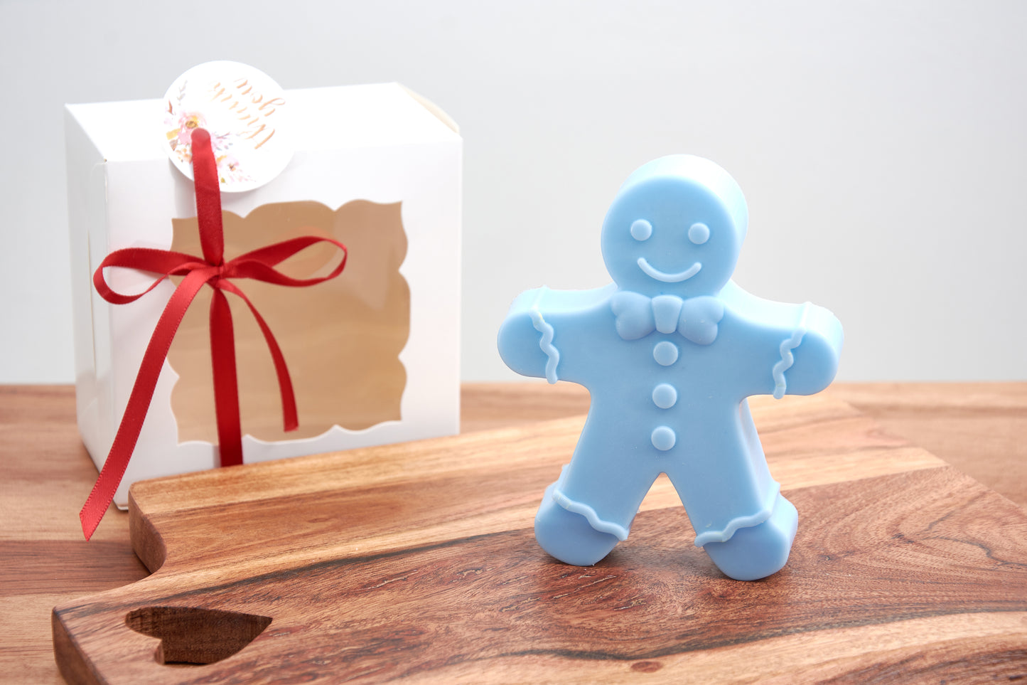 Gingerbread Soap Figurines | Gingerbread Man & Woman | Cute Christmas Soap | Holiday decorations |  Scented Soap | Christmas Party Favors | Soap Bar