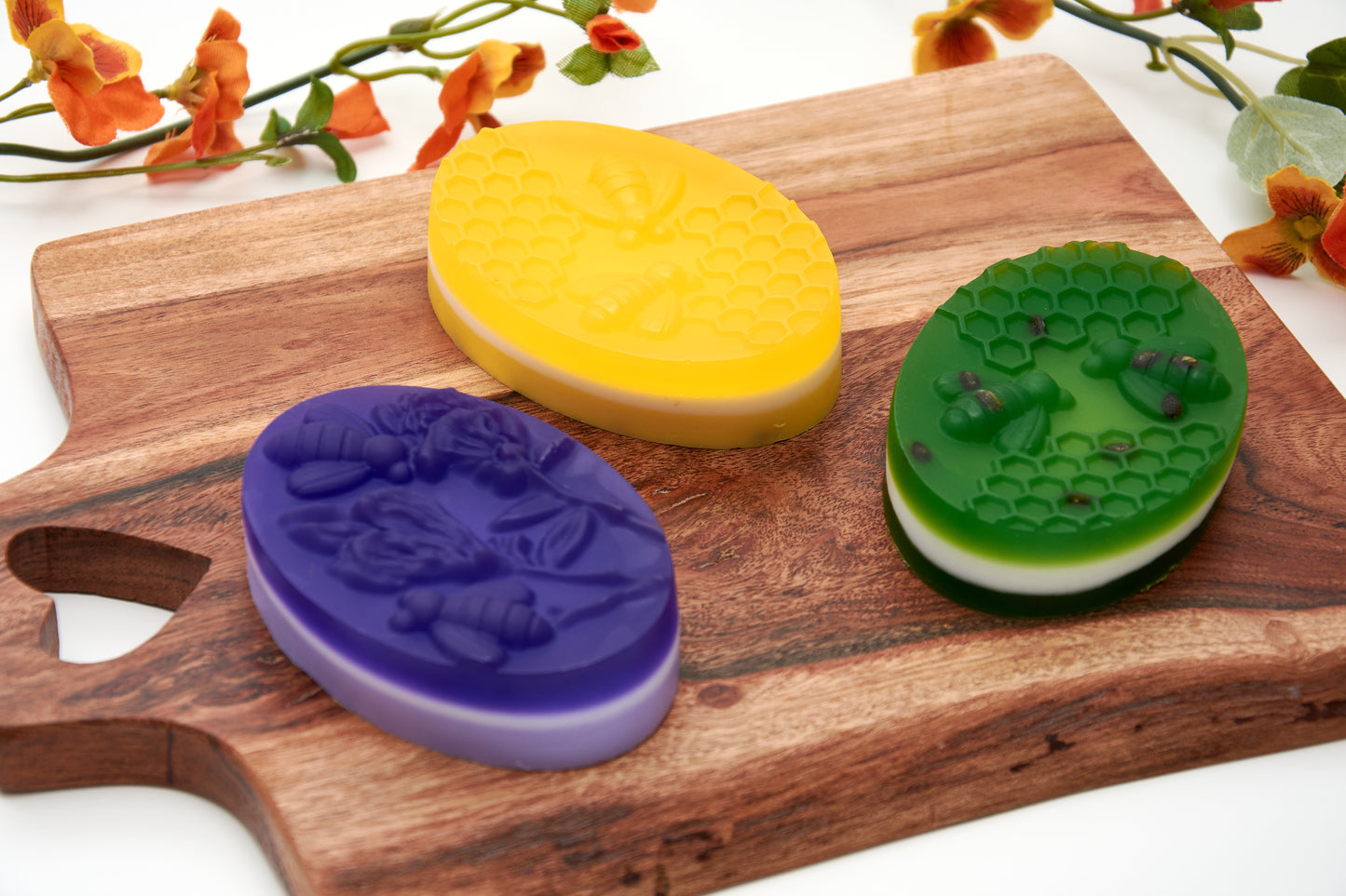 Soap Bee & Honeycomb Set of 3 – Handmade Vegan Soap Bars, Shea Butter Natural Paraben-Free Luxury Honey Soap for Hand and Body, Gift Boxed