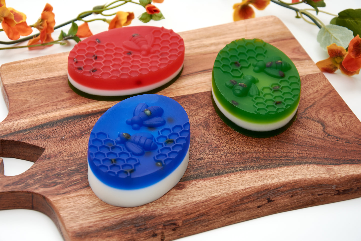 Soap Bee & Honeycomb Set of 3 – Handmade Vegan Soap Bars, Shea Butter Natural Paraben-Free Luxury Honey Soap for Hand and Body, Gift Boxed