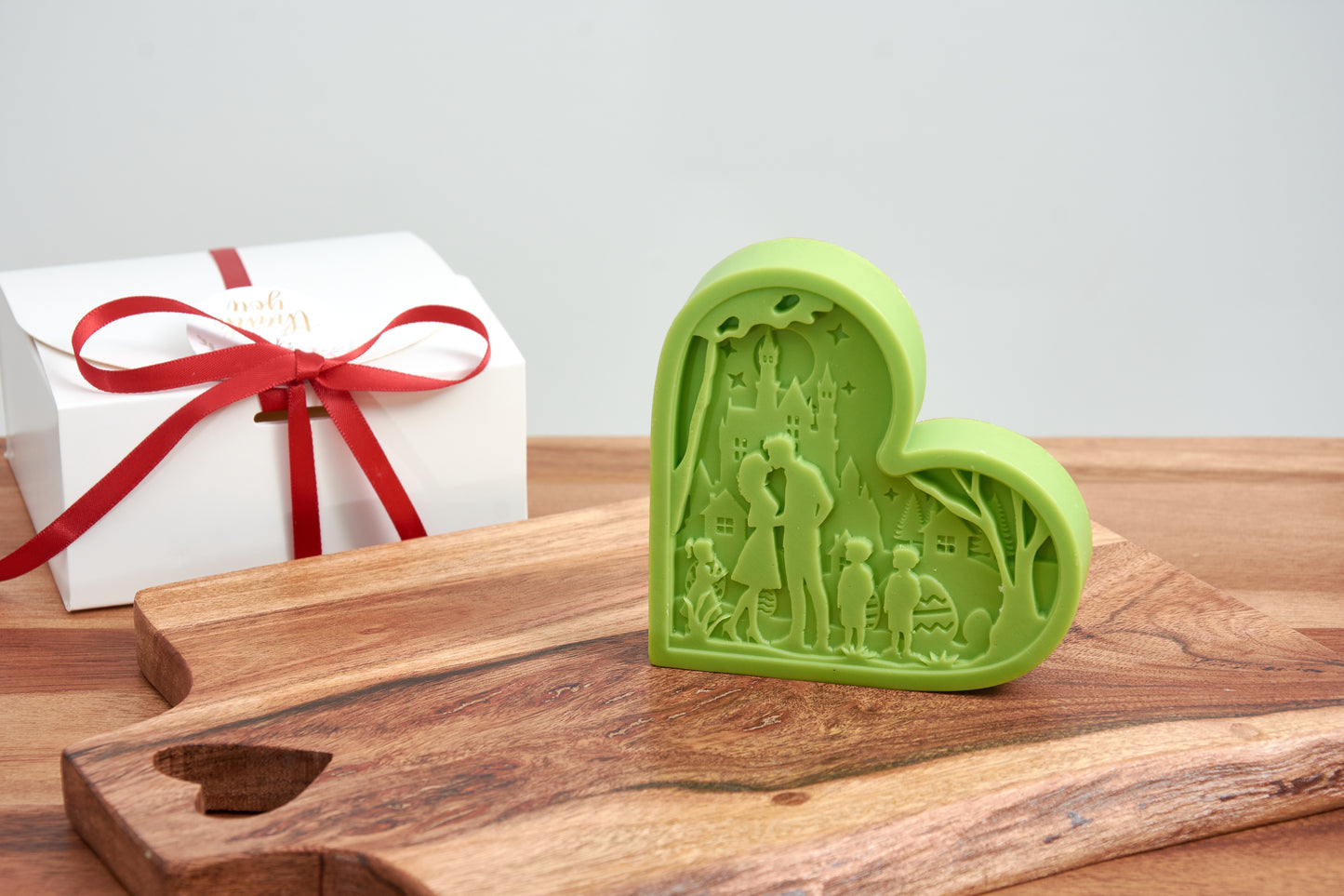 Soap Heart Butterfly & Family Designs | Perfect Gift for Weddings, Baptisms and Parties | Organic Scented Soap | Family Soap Figurine