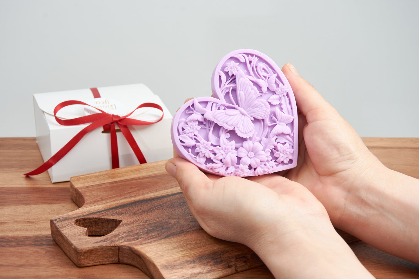 Soap Heart Butterfly & Family Designs | Perfect Gift for Weddings, Baptisms and Parties | Organic Scented Soap | Family Soap Figurine
