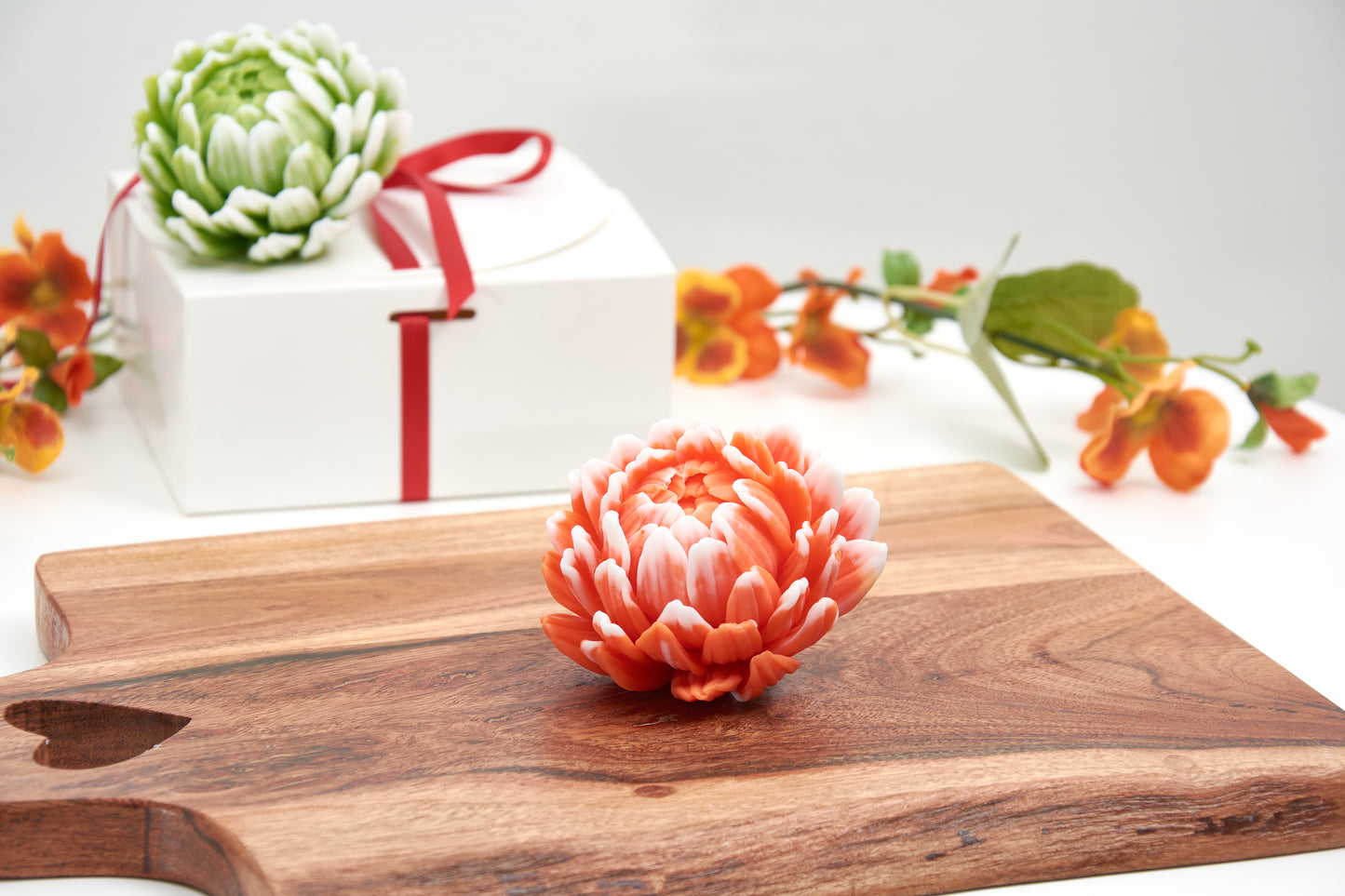 Chrysanthemum Soap Flower | Wedding, Christening & Baby Shower Favor | Party Decor | Vegan Soap Gift Box | Scented Soap | Artisan Soap