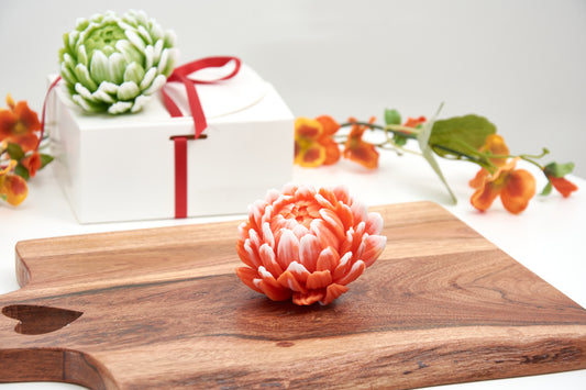 Chrysanthemum Soap Flower: In White gift Box