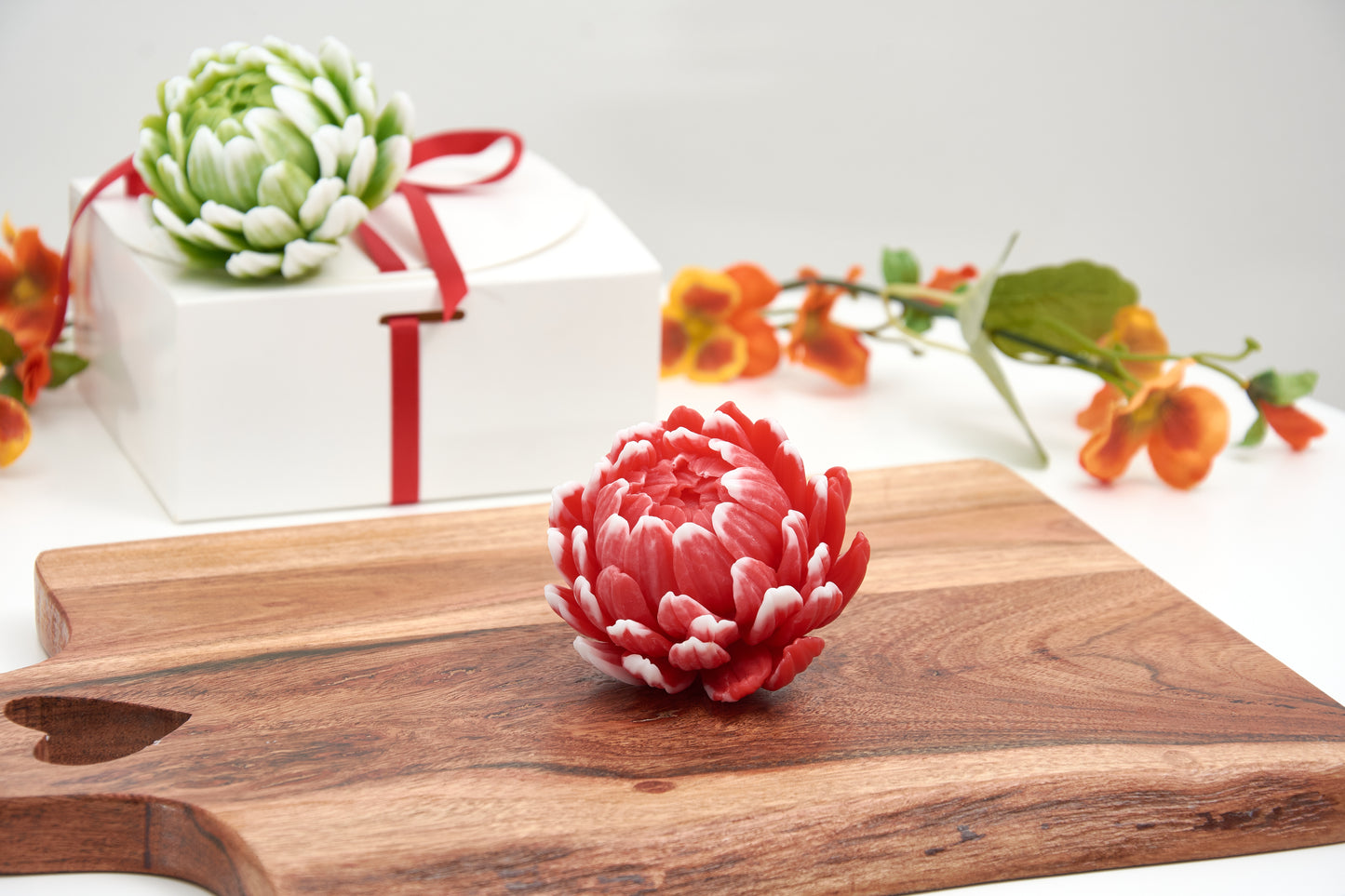 Chrysanthemum Soap Flower | Wedding, Christening & Baby Shower Favor | Party Decor | Vegan Soap Gift Box | Scented Soap | Artisan Soap