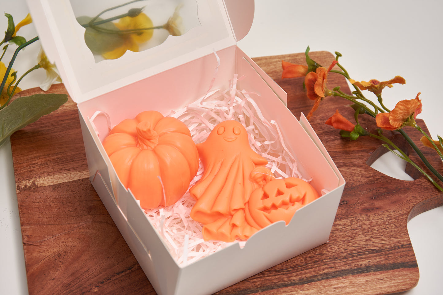 Pumpkin and Ghost - Handmade Halloween Soap Set (2 Pieces)  - Scented Autumn Decor