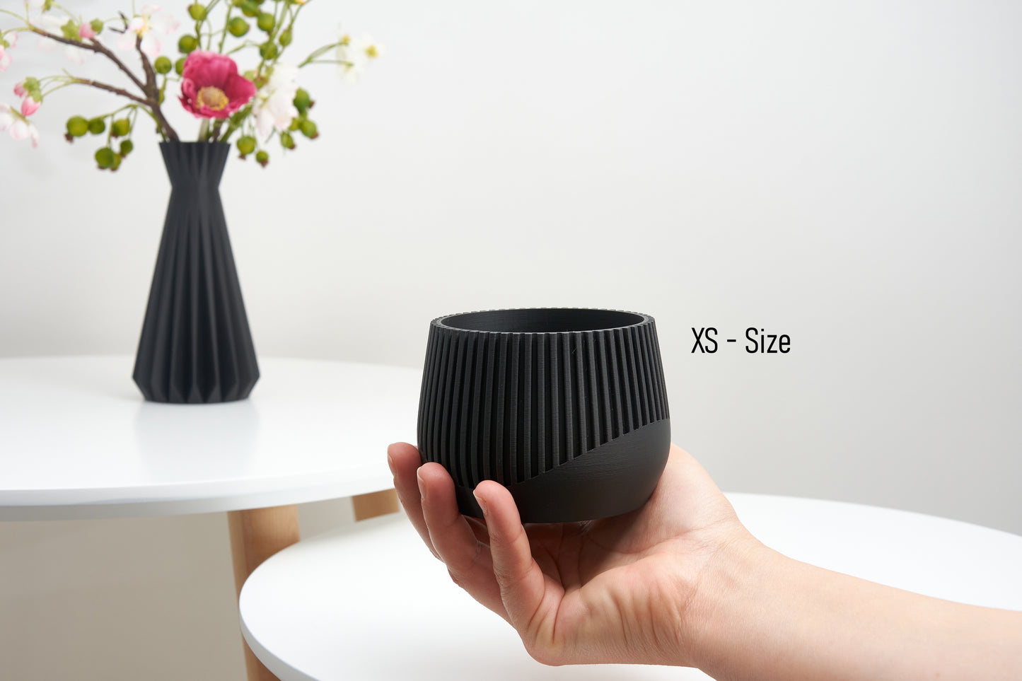 Scandinavian style pot Nordic inspired pot for stylish home Add a touch of Scandinavian sophistication to your space Sleek Design
