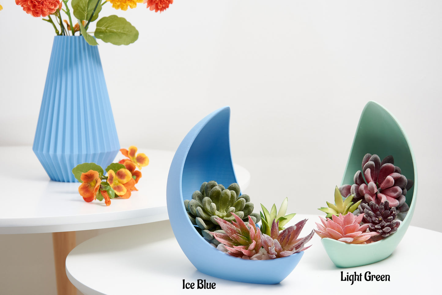 Mystical Moon shaped Planter Celestial Accent for Your Indoor Garden Lunar Beauty Pot Add Cosmic Charm to Your Green Space Magic Gift pot