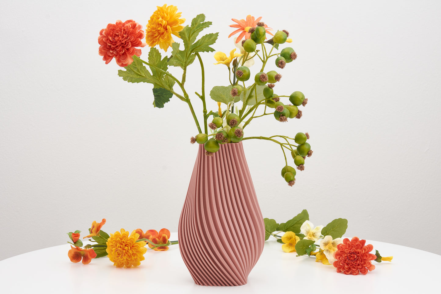 Trendy decorative vase Unique shelf ornament Perfect for dried and artificial flower arrangement Original home decor Gift for flower lovers