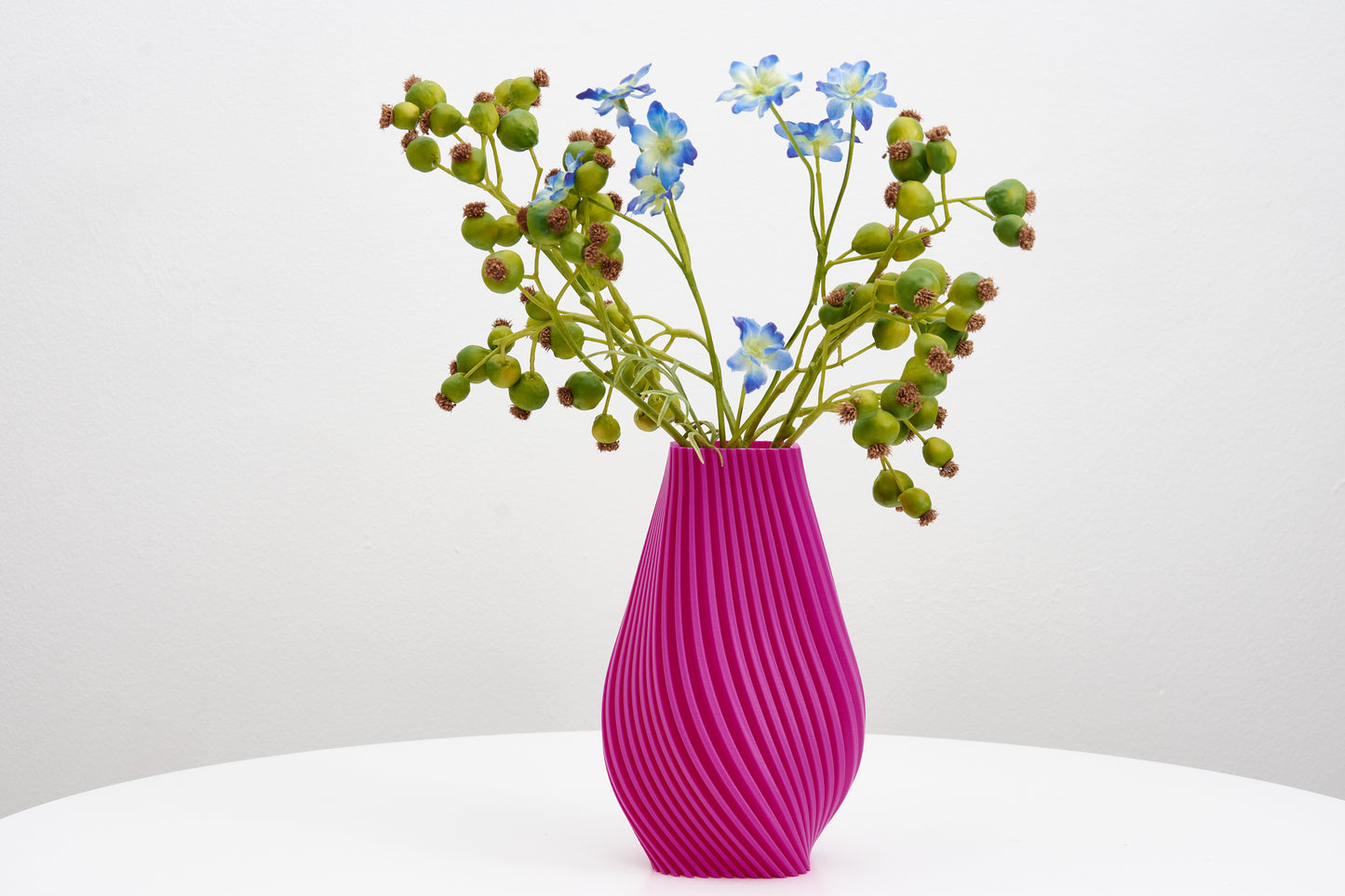 Trendy decorative vase Unique shelf ornament Perfect for dried and artificial flower arrangement Original home decor Gift for flower lovers